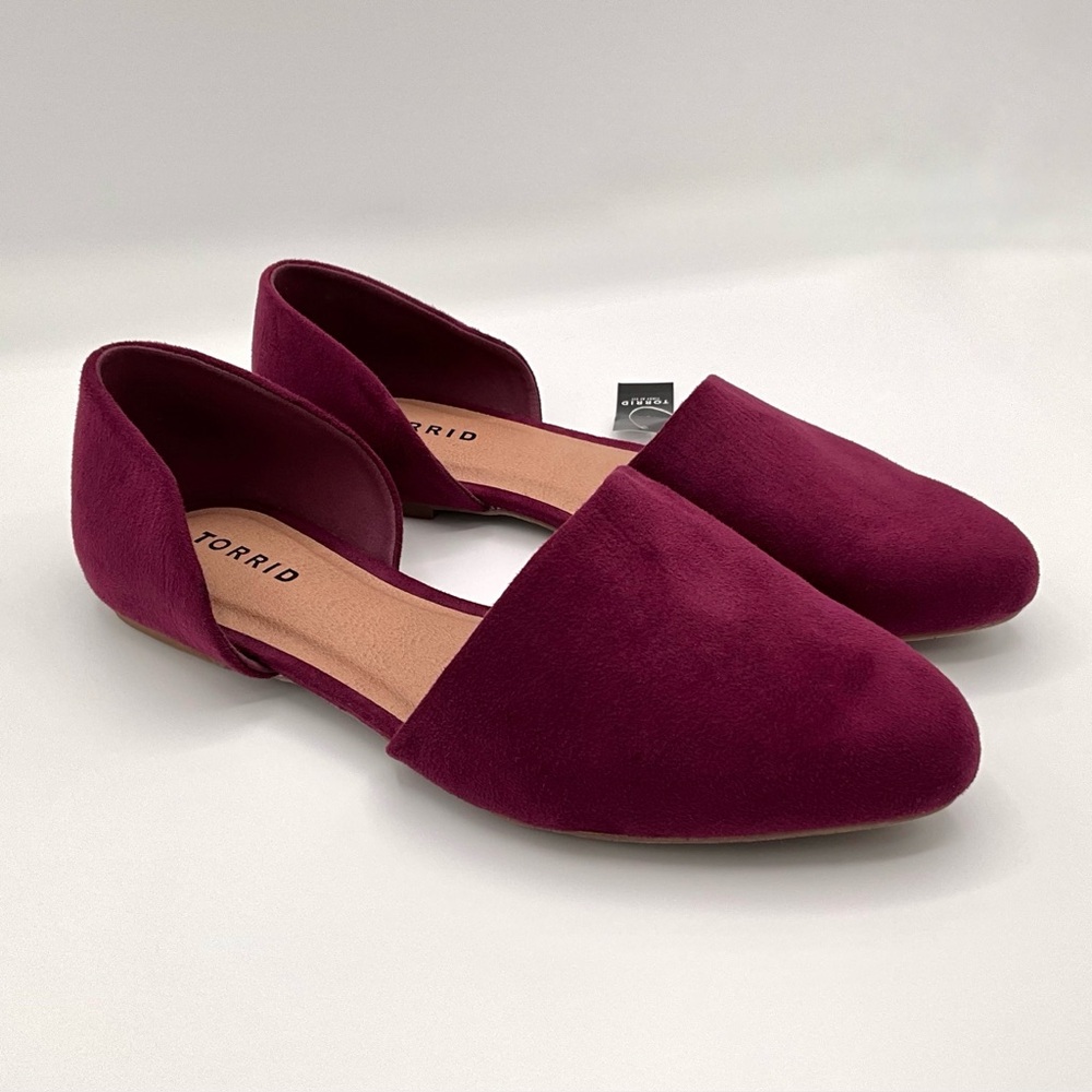 New w/o Box Torrid Mulberry Purple Faux Suede D’Orsay Flats US 8W